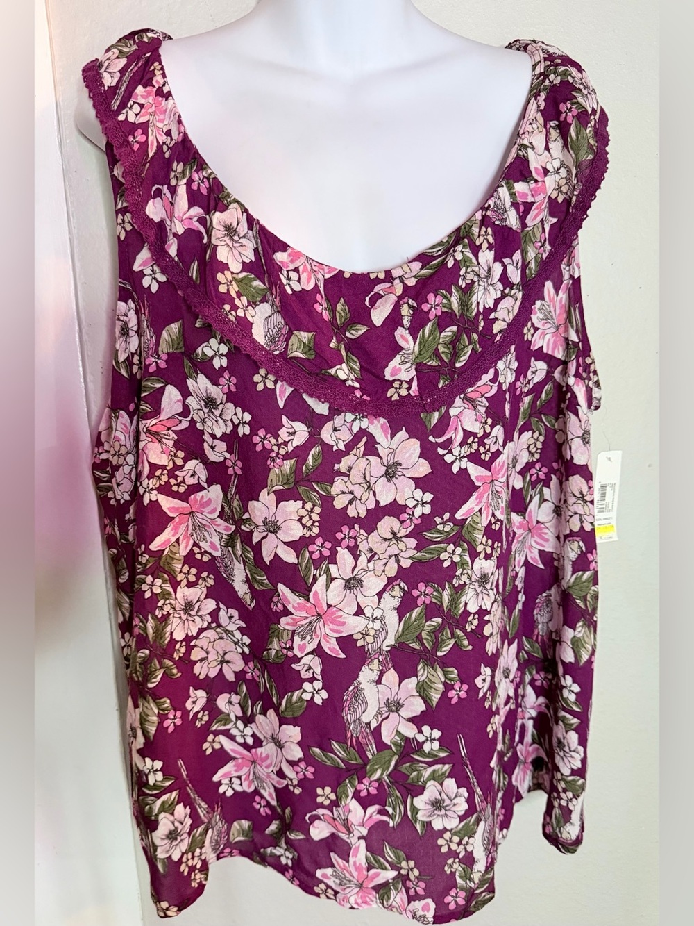 NWT No Boundaries Burgundy Floral Tank XXXL